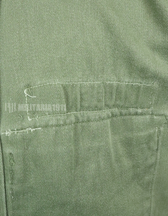 Original U.S. Army Utility Shirt OG-107 with insignia including 1st Division patch (retrofitted)