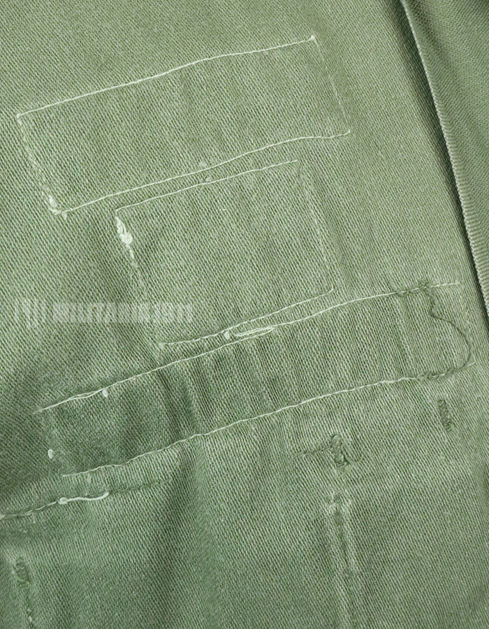 Original U.S. Army Utility Shirt OG-107 with insignia including 1st Division patch (retrofitted)