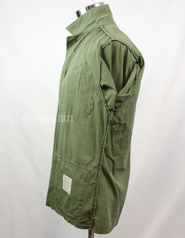 Original Late model ripstop fabric Jungle Fatigue S-R, partially damaged, made in 1968