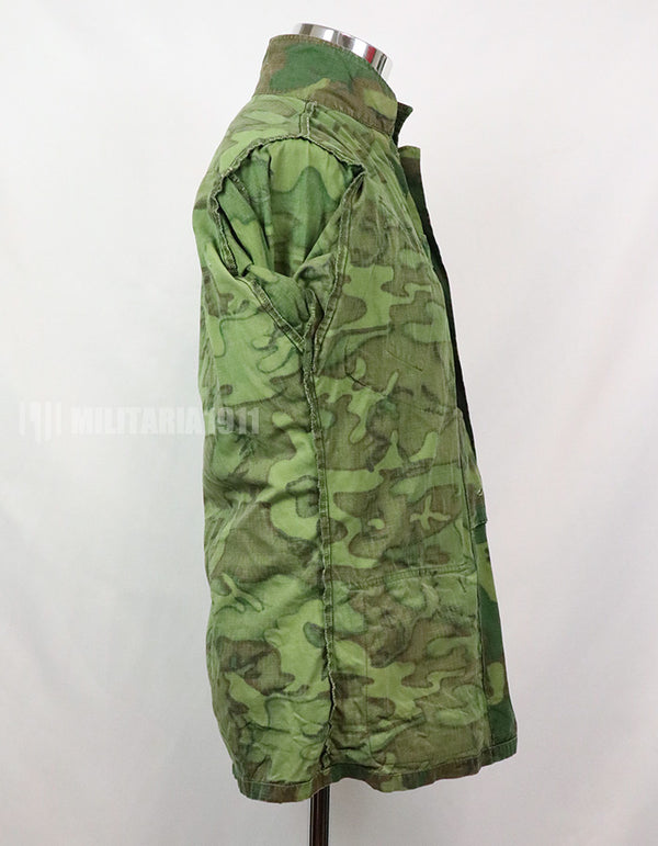Original US military ERDL jungle fatigues, used, unknown age, faded.
