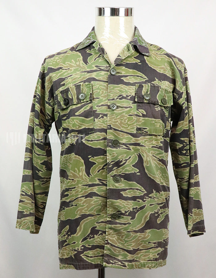 Original Late War Lightweight Tiger Stripe Shirt, thin, scratched, used.