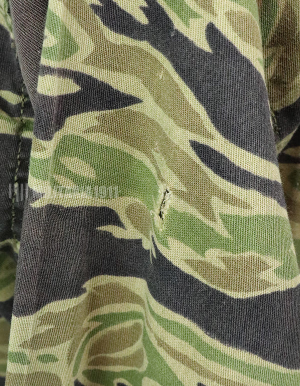 Original Late War Lightweight Tiger Stripe Shirt, thin, scratched, used.