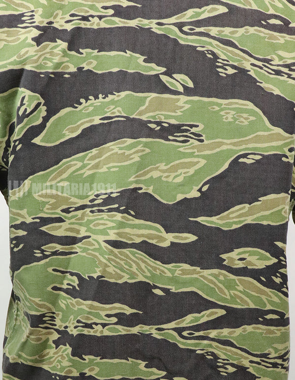Original Late War Lightweight Tiger Stripe Shirt, thin, scratched, used.