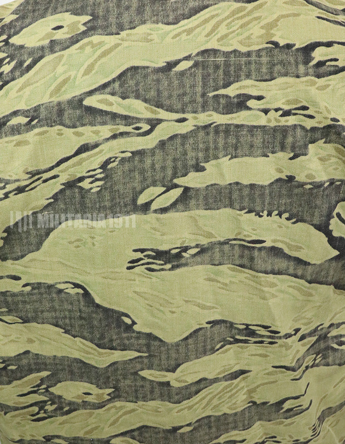 Original Late War Lightweight Tiger Stripe Shirt, thin, scratched, used.