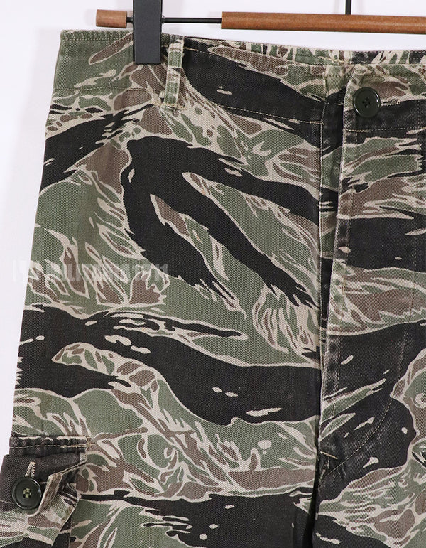 実物　シルバータイガー　タイガーストライプ　Asian Cut パンツ　退色あり　中古品