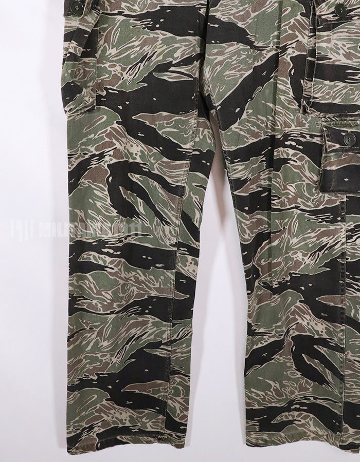 実物　シルバータイガー　タイガーストライプ　Asian Cut パンツ　退色あり　中古品