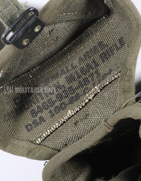Real U.S. Army M16 A1 20-round magazine ammo pouch, almost unused copy